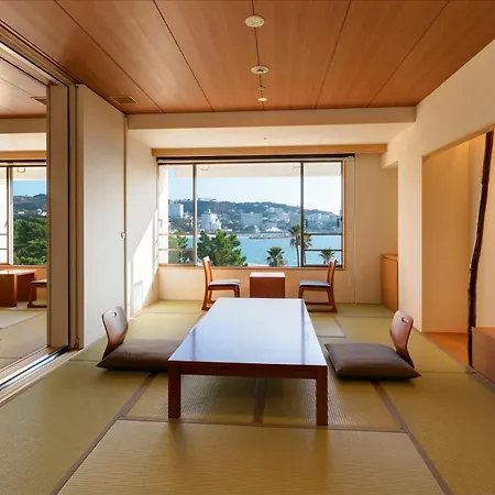 Shiraraso Grand Hotel Shirahama Room photo