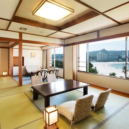 Shiraraso Grand Hotel Shirahama Room photo